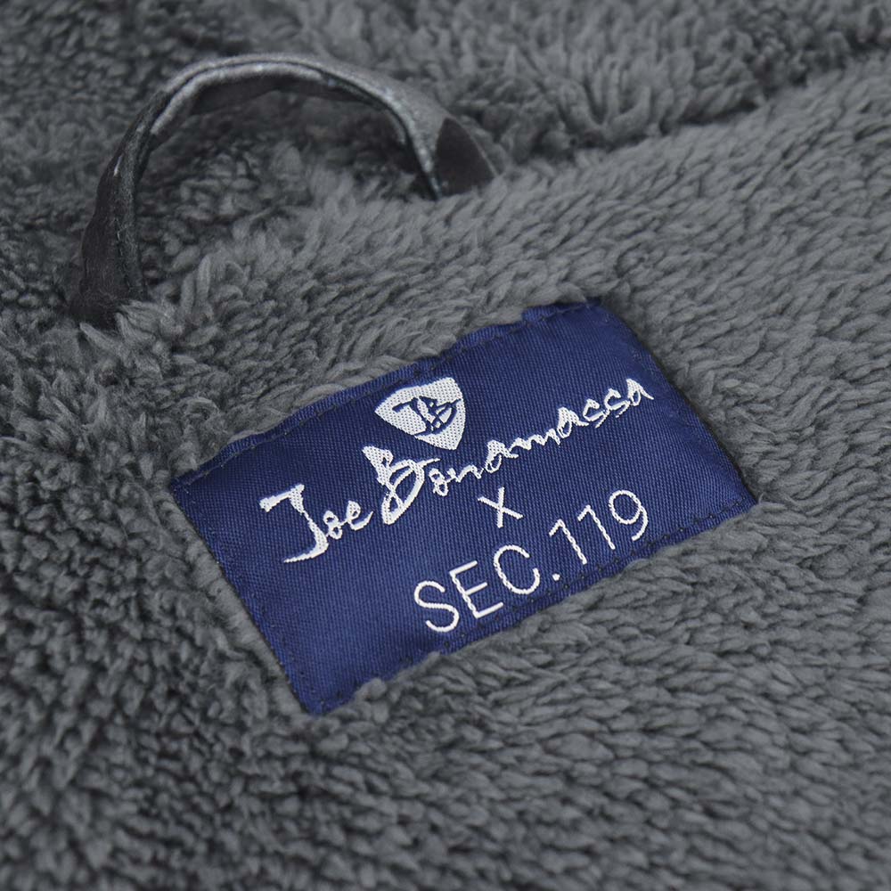 Joe Bonamassa Bona-Fide Guitar morgenkåpe svart fleece